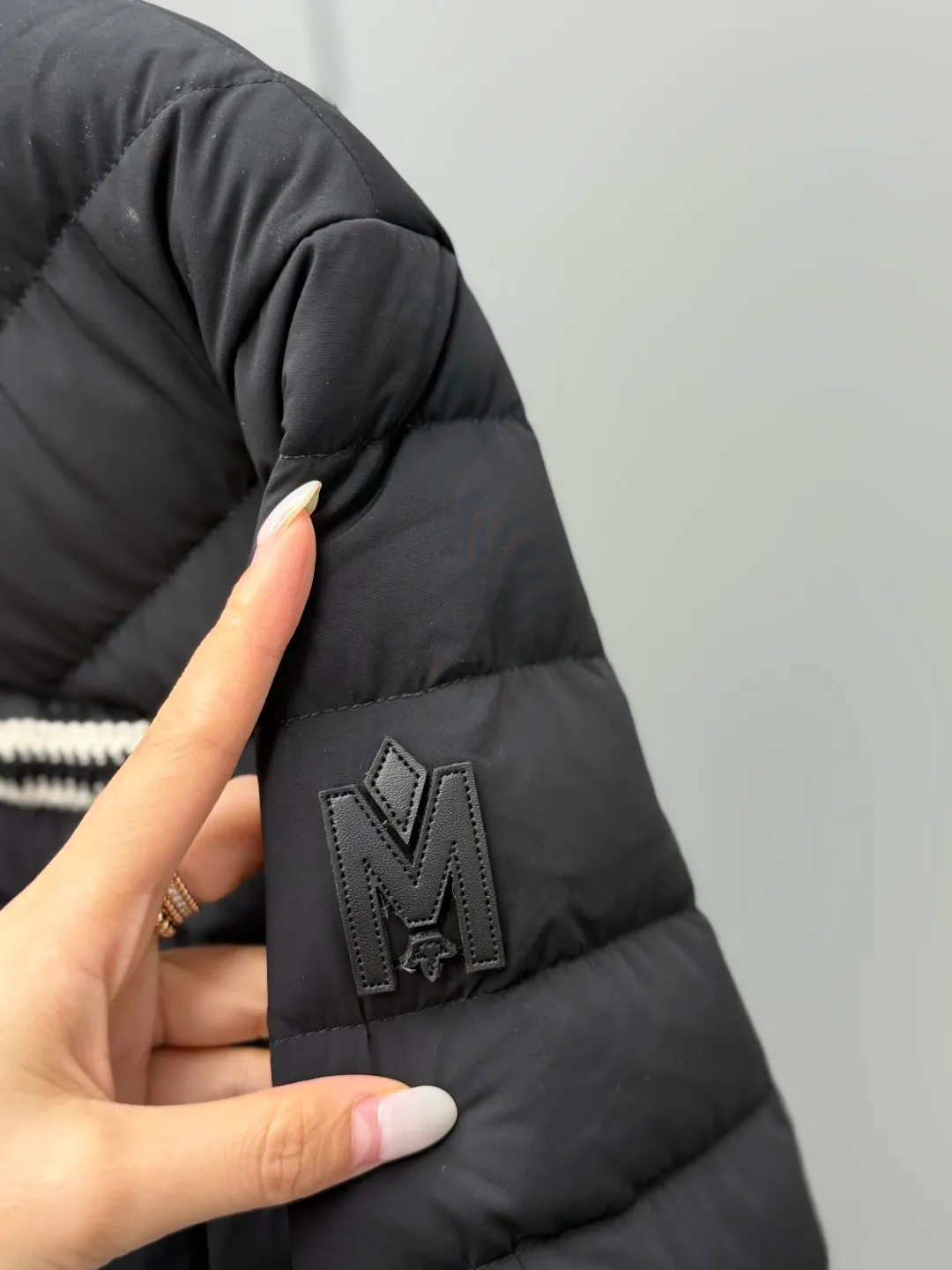 MACKAGE 2026New Arrival PETUNIA ， ， ， 。 , 5°C ， 。 、 , 。 , ， 。PETUNIA , 。 + ，Lightweight ， ， ， ， “ ” ：Black Size：S-M-L